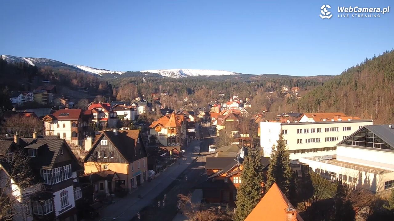 Karpacz - panorama miasta - 06 marzec 2026, 08:19