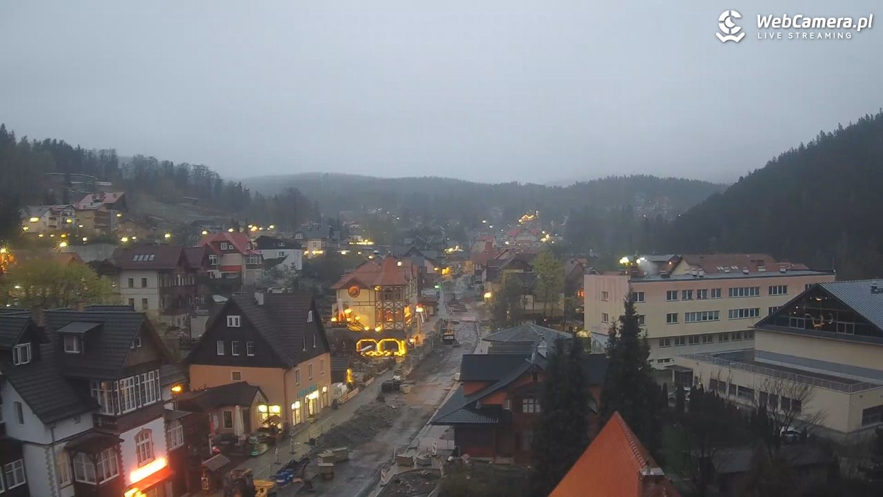 Karpacz - panorama miasta - 20 kwiecień 2026, 20:09