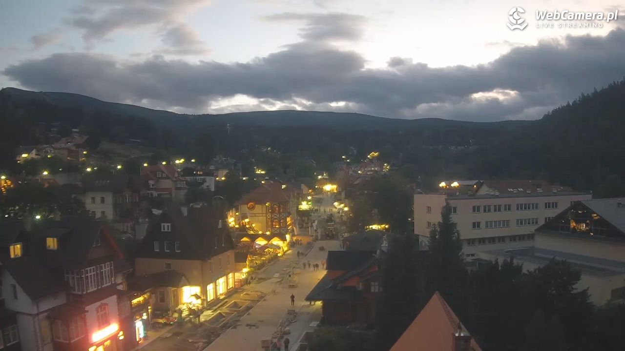 Karpacz - panorama miasta - 05 wresień 2026, 19:59