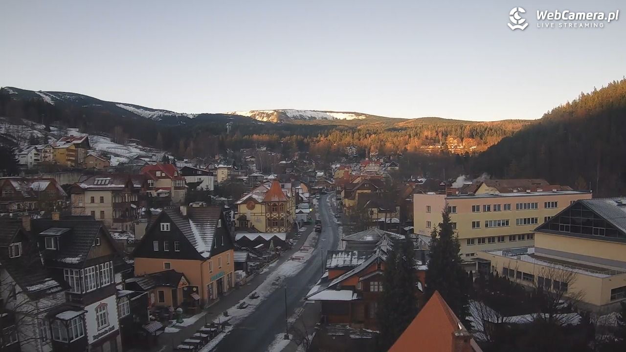 Karpacz - panorama miasta - 03 grudzień 2025, 08:48