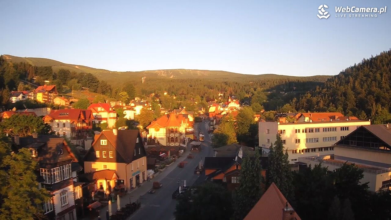 Karpacz - panorama miasta - 30 czerwiec 2025, 05:13