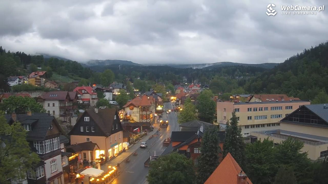 Karpacz - panorama miasta - 16 maj 2025, 20:27