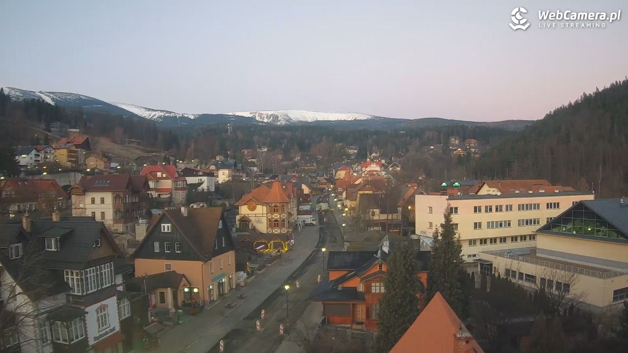 Karpacz - panorama miasta - 04 marzec 2026, 06:24