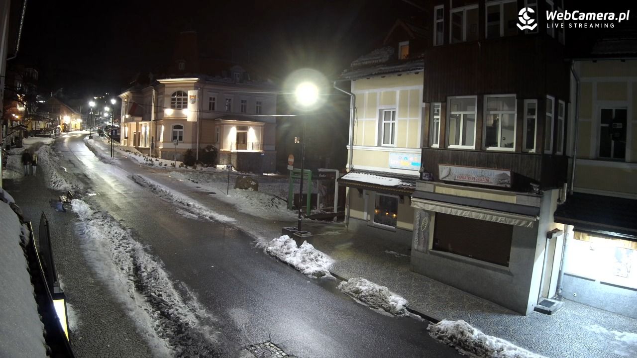 Karpacz - Nowy widok na deptak - 29 listopad 2025, 21:54