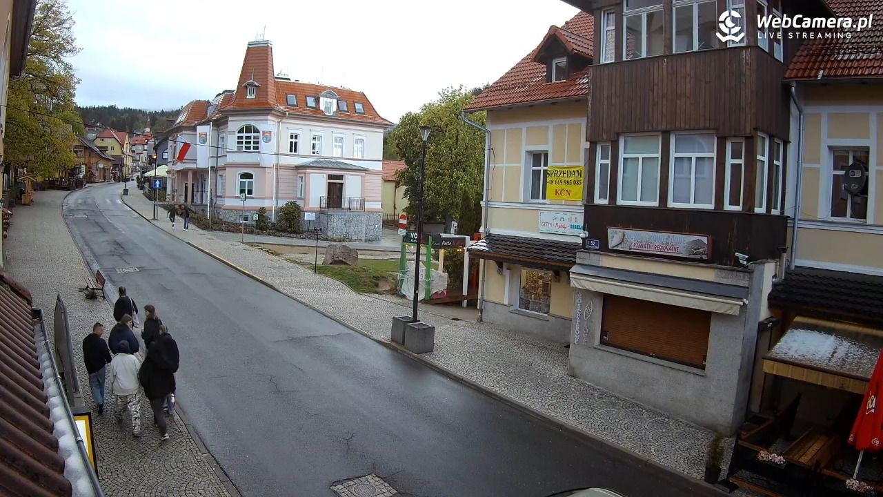 Karpacz - Nowy widok na deptak - 15 maj 2025, 19:47