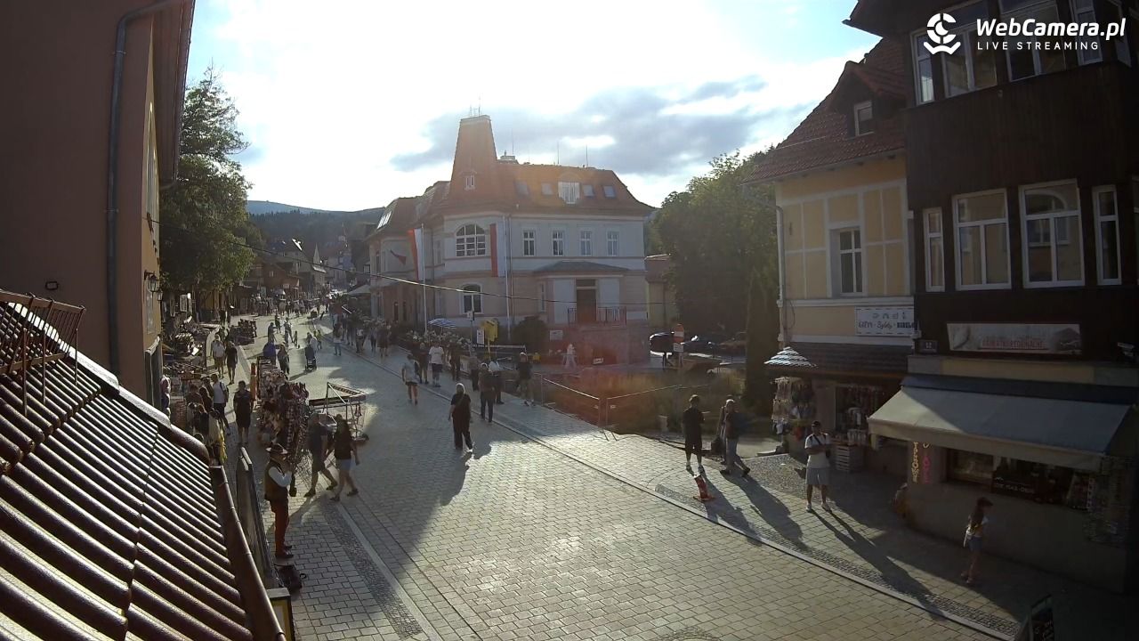 Karpacz - Nowy widok na deptak - 02 sierpień 2026, 18:06