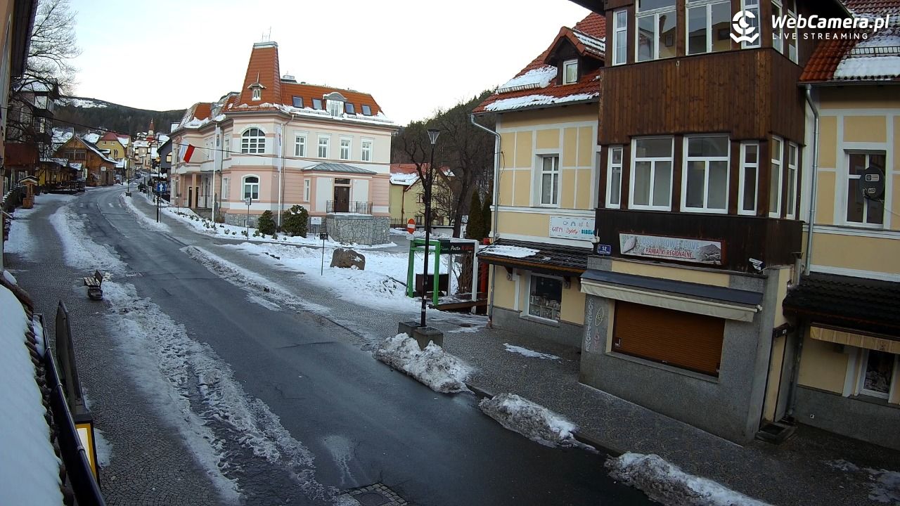 Karpacz - Nowy widok na deptak - 30 listopad 2025, 07:39