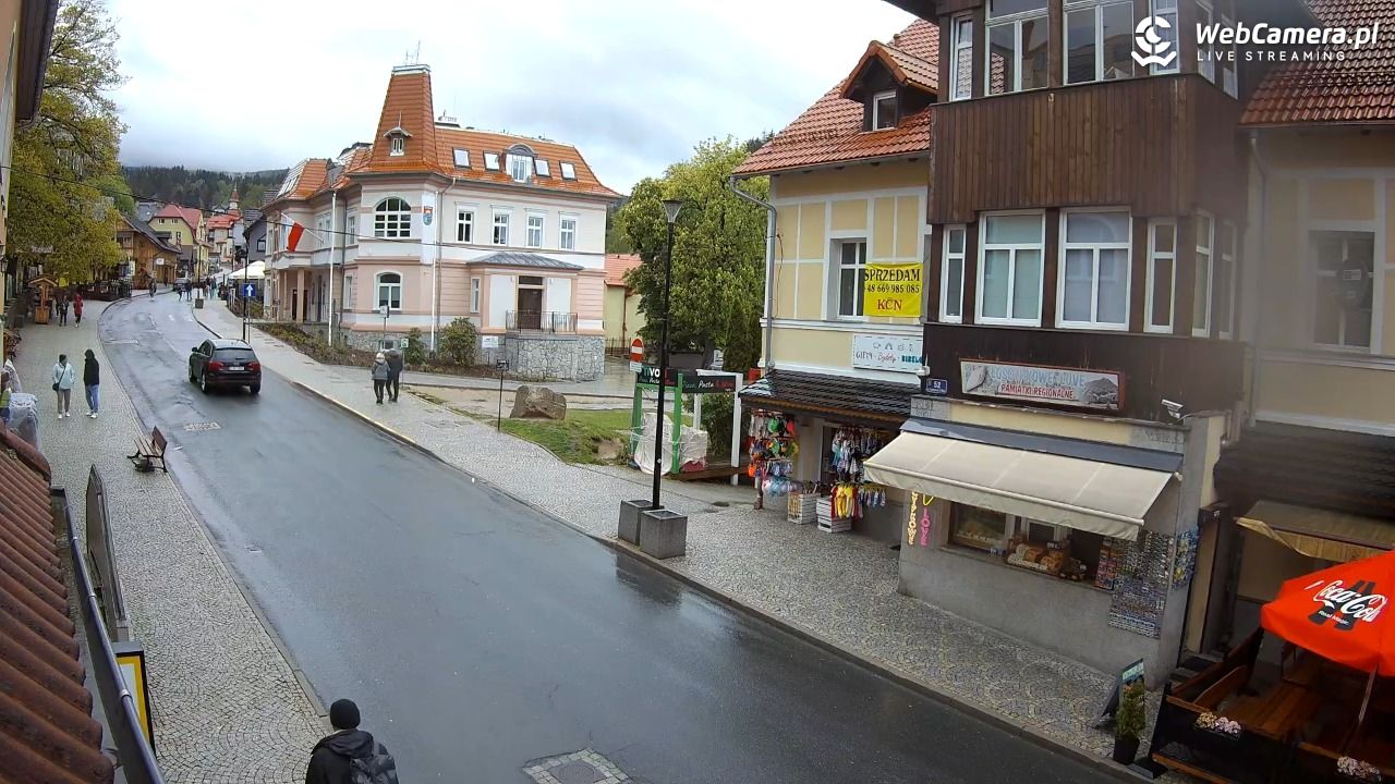 Karpacz - Nowy widok na deptak - 16 maj 2025, 15:54
