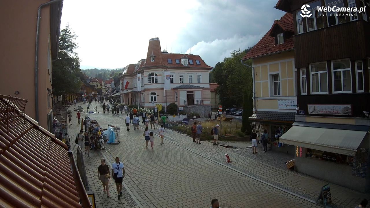Karpacz - Nowy widok na deptak - 06 sierpień 2026, 17:39