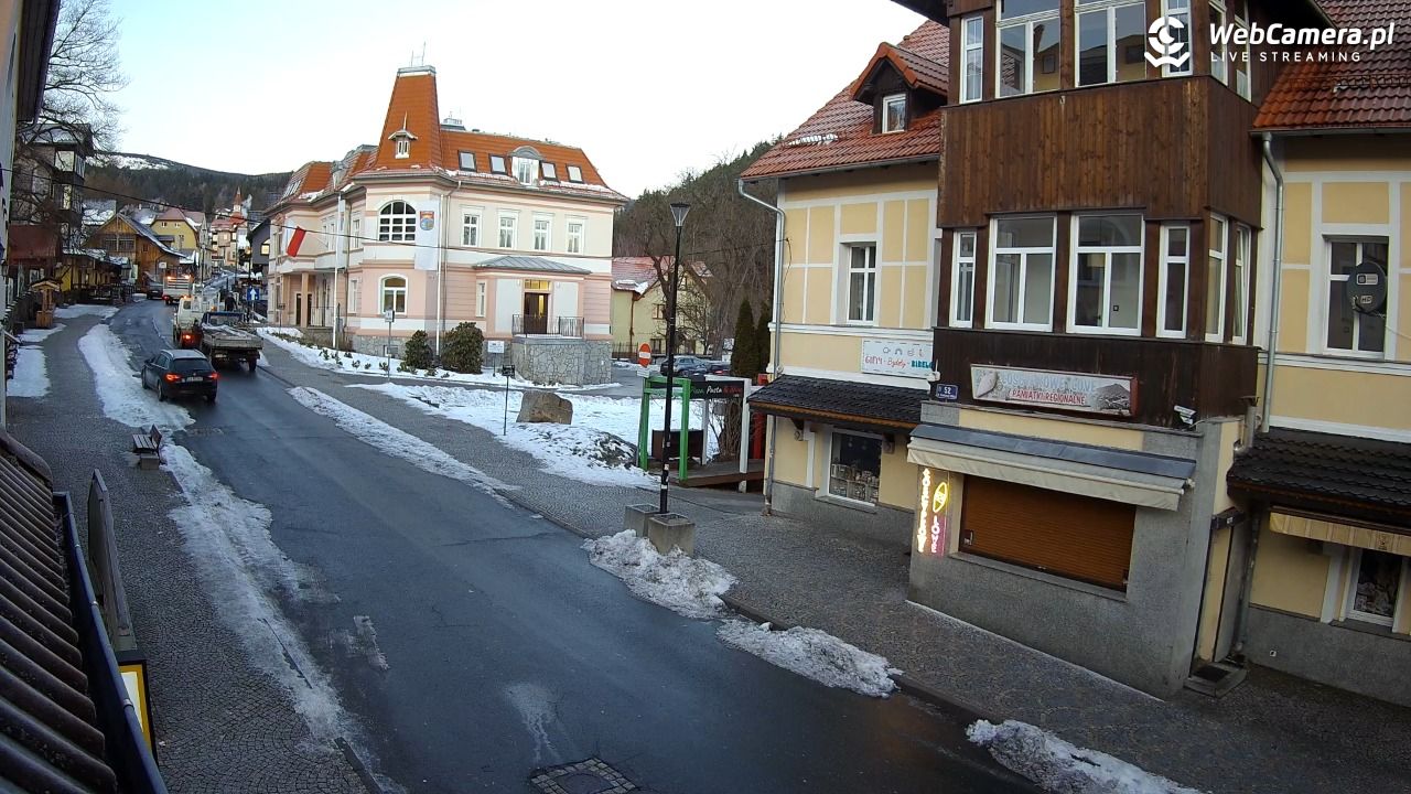 Karpacz - Nowy widok na deptak - 04 grudzień 2025, 07:52