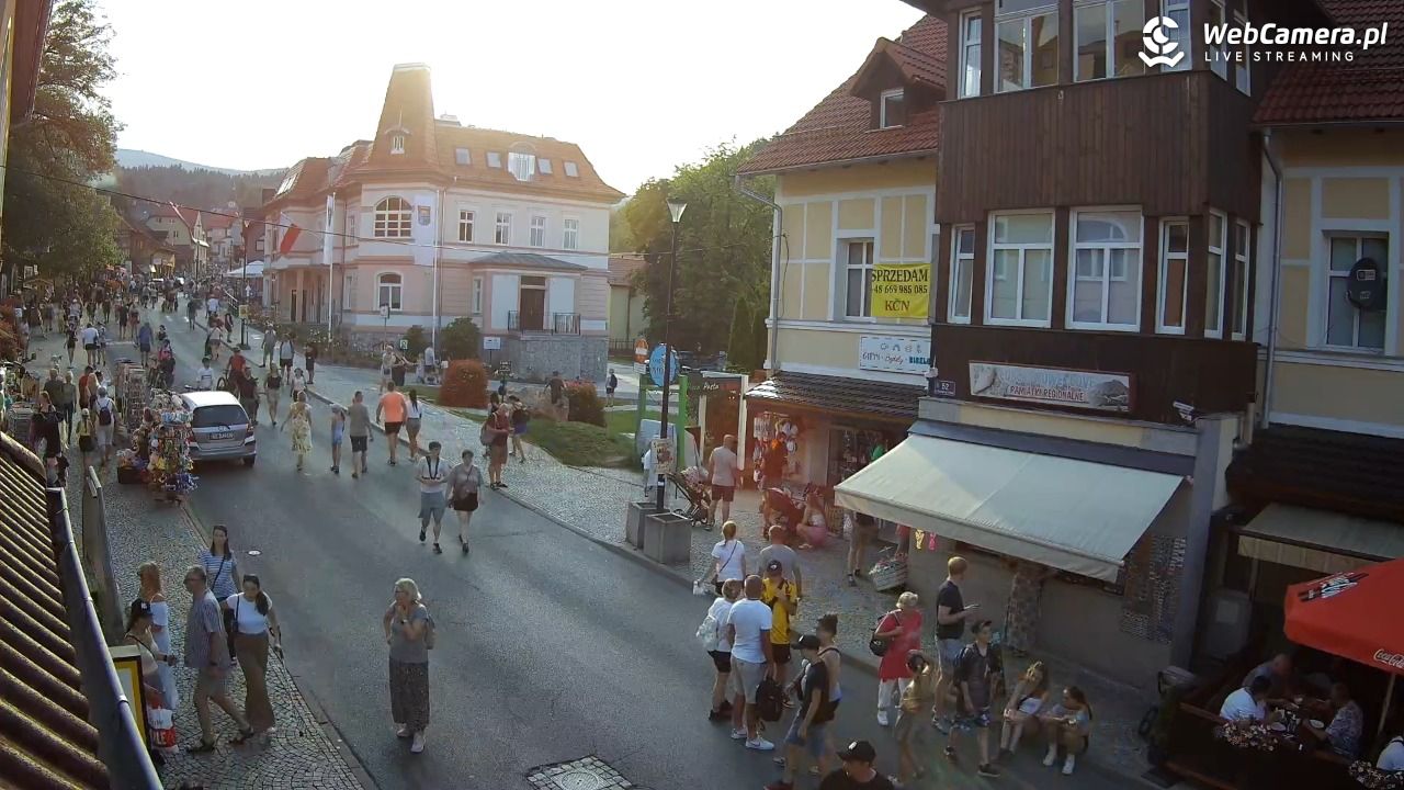 Karpacz - Nowy widok na deptak - 15 sierpień 2025, 18:22