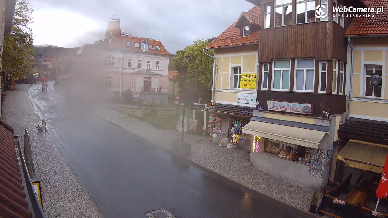 Karpacz - Nowy widok na deptak - 17 maj 2025, 15:02