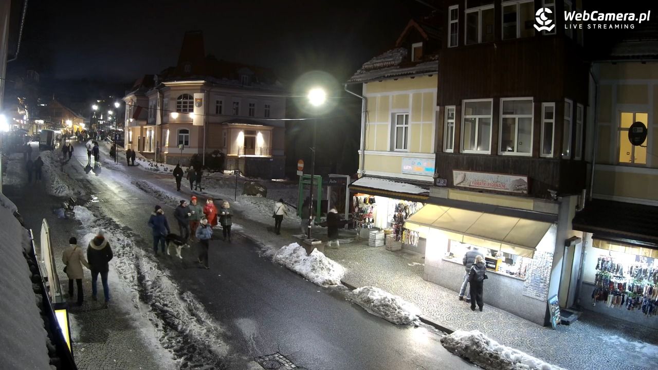 Karpacz - Nowy widok na deptak - 29 listopad 2025, 19:10