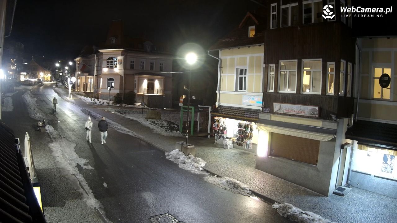 Karpacz - Nowy widok na deptak - 04 grudzień 2025, 17:19