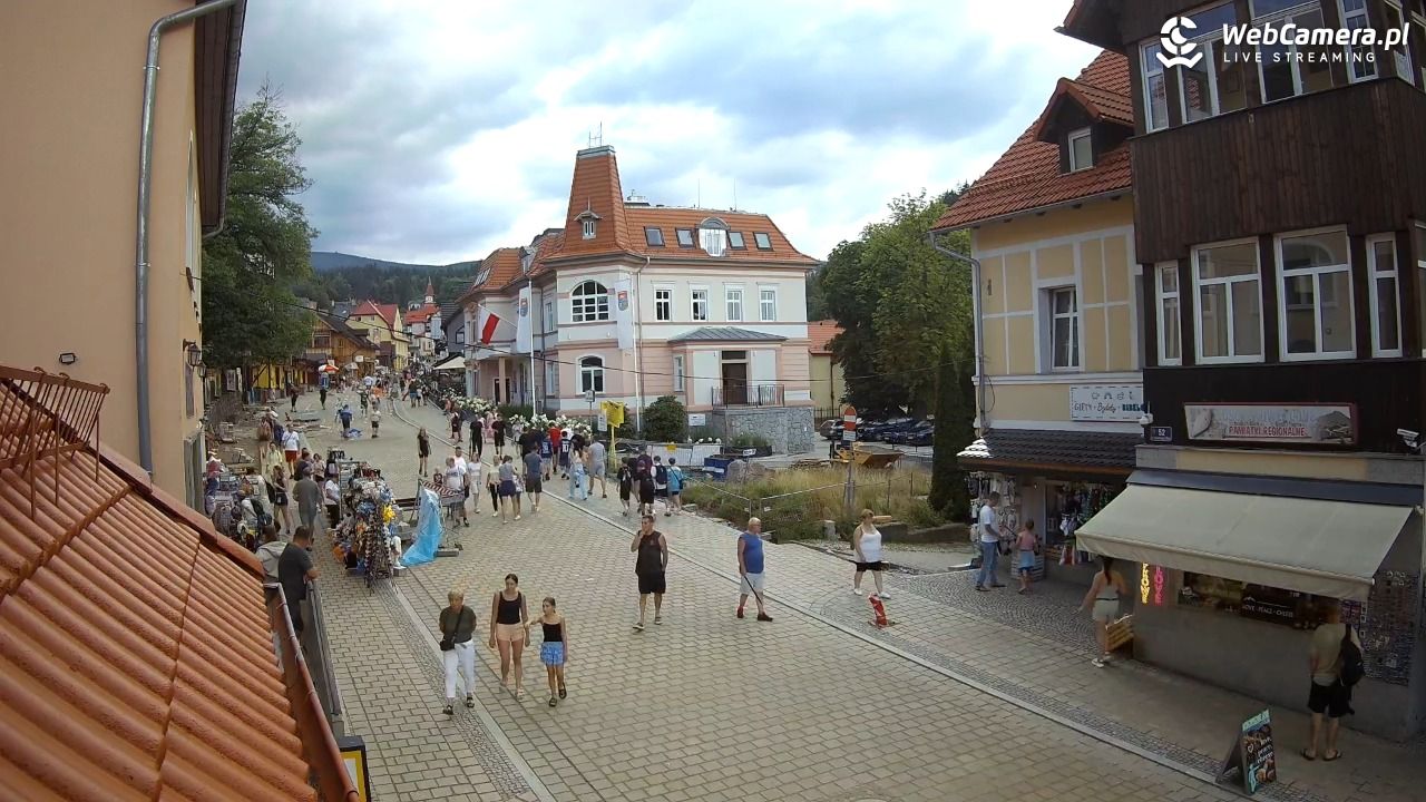 Karpacz - Nowy widok na deptak - 06 sierpień 2026, 18:43