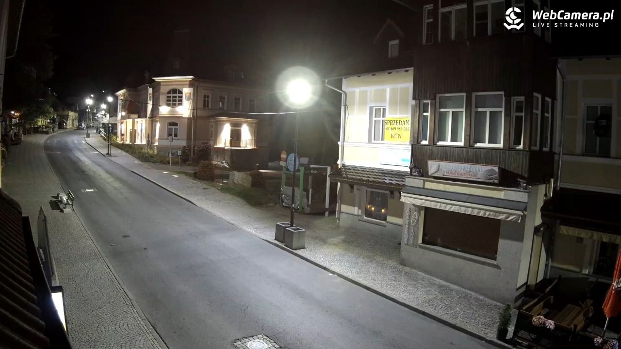 Karpacz - Nowy widok na deptak - 19 czerwiec 2025, 01:17