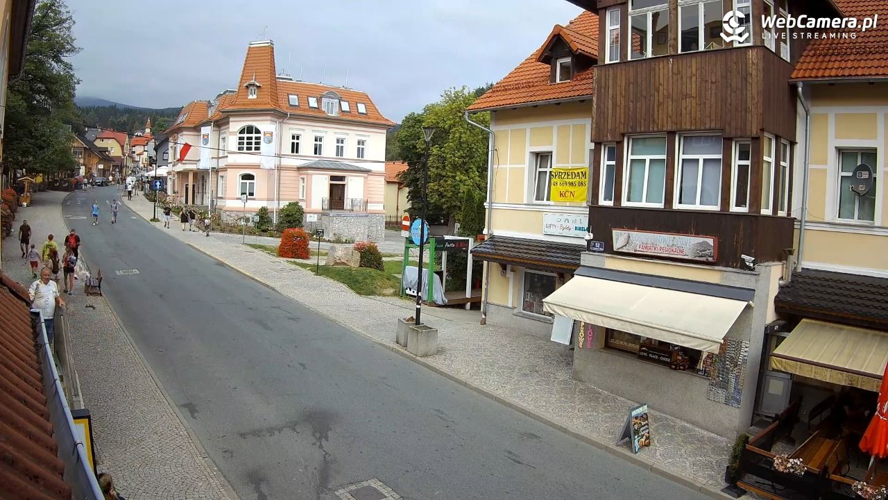 Karpacz - Nowy widok na deptak - 16 sierpień 2025, 10:21