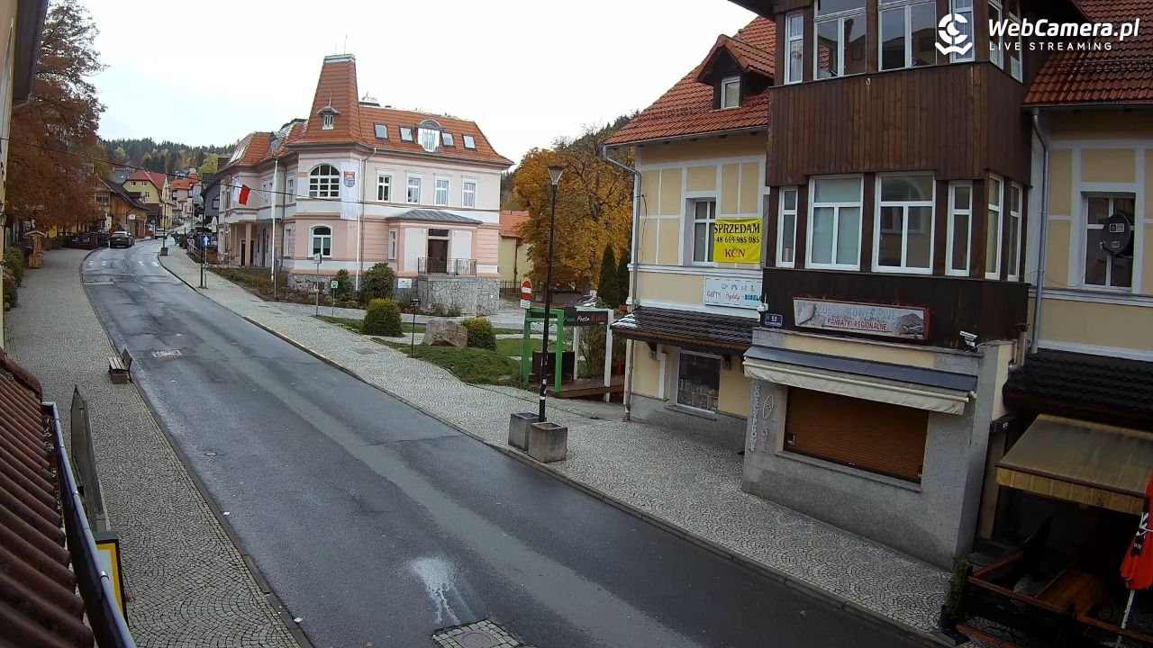 Karpacz - Nowy widok na deptak - 18 październik 2025, 08:35