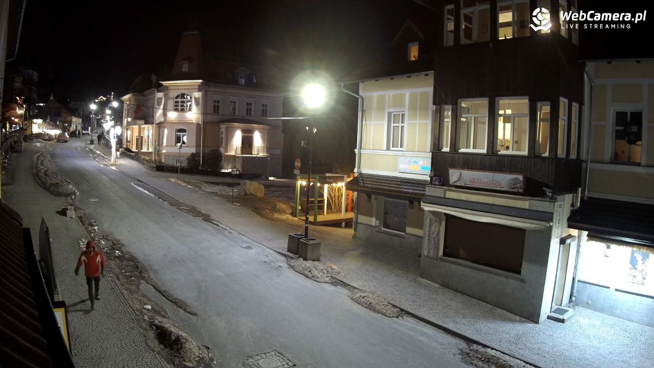 Karpacz - Nowy widok na deptak - 19 styczeń 2026, 19:58