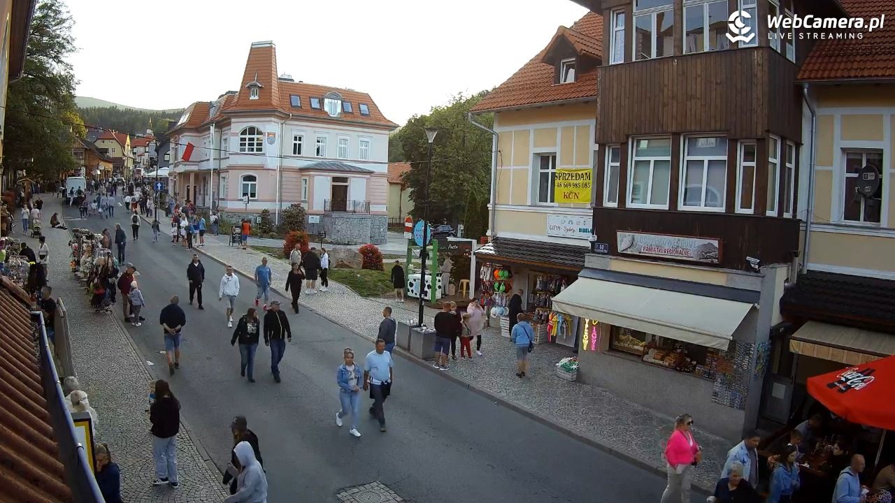 Karpacz - Nowy widok na deptak - 20 czerwiec 2025, 20:20