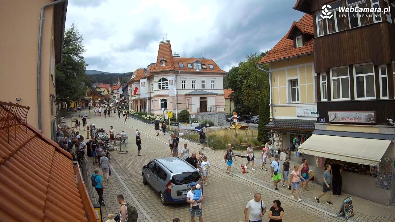 Karpacz - Nowy widok na deptak - 06 sierpień 2026, 12:10