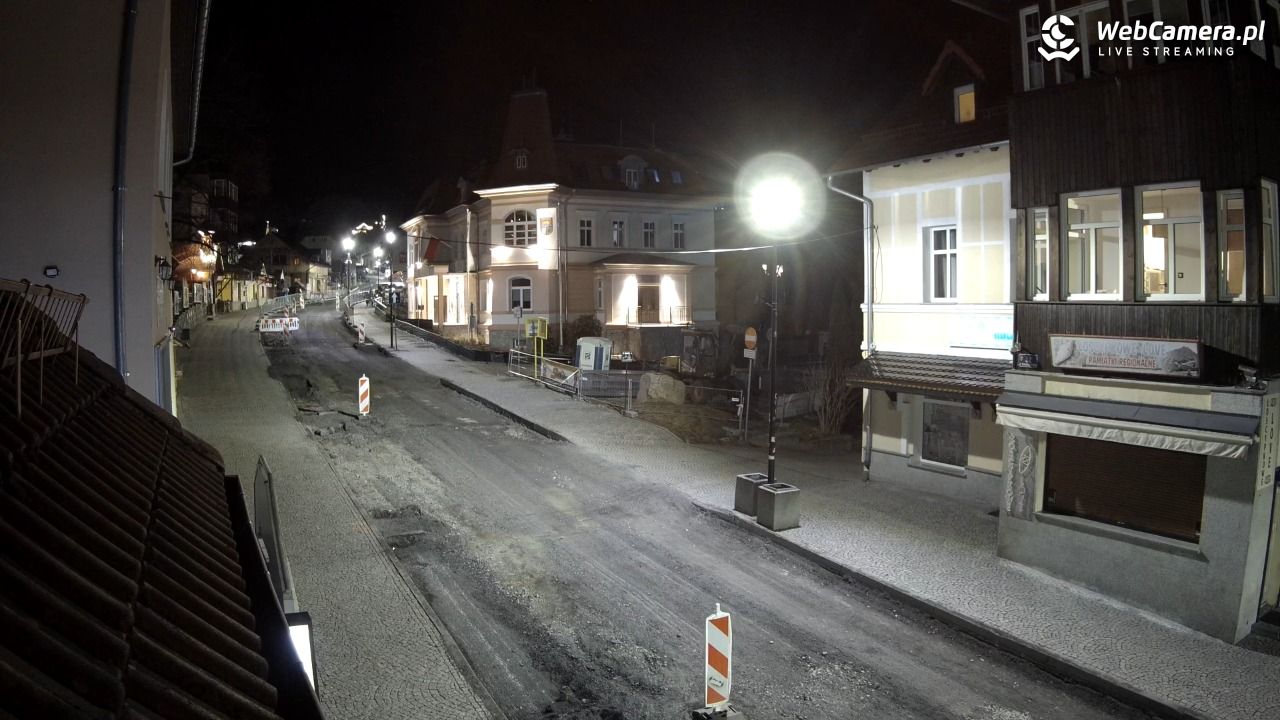 Karpacz - Nowy widok na deptak - 06 marzec 2026, 21:51