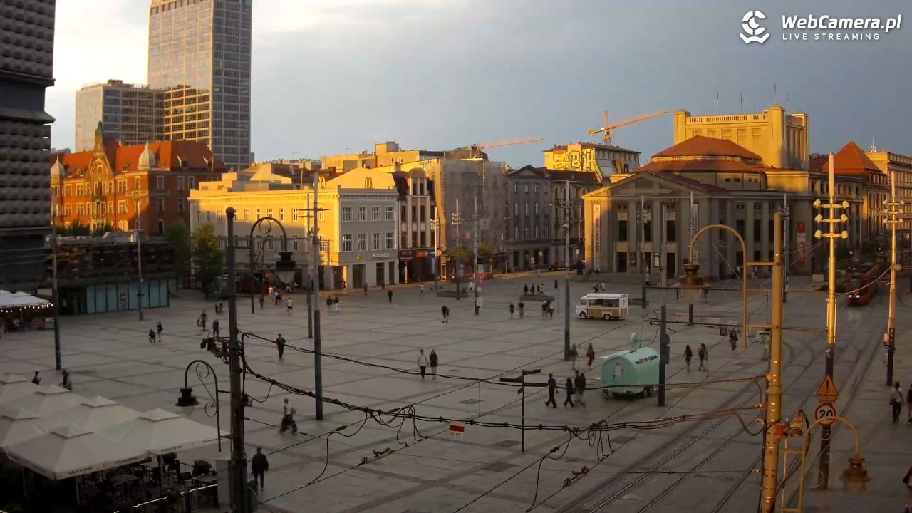 Katowice - Rynek - 16 sierpień 2026, 19:02