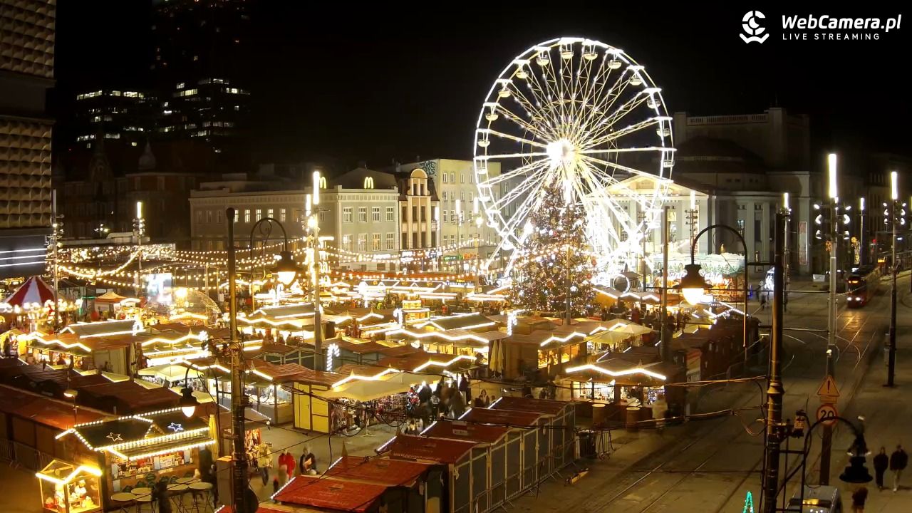 Katowice - Rynek - 17 grudzień 2025, 17:57