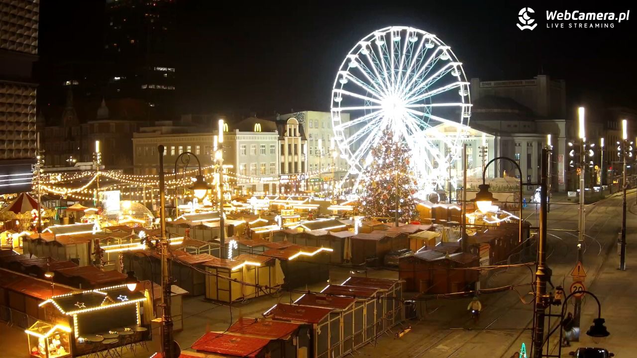 Katowice - Rynek - 17 grudzień 2025, 21:41
