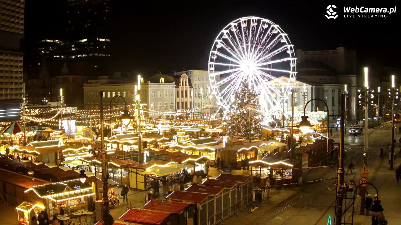 Katowice - Rynek - 17 grudzień 2025, 18:27