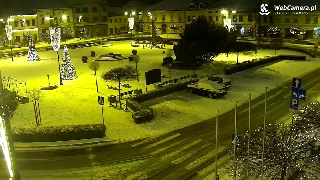 Kęty - widok na rynek - 11 styczeń 2026, 23:07
