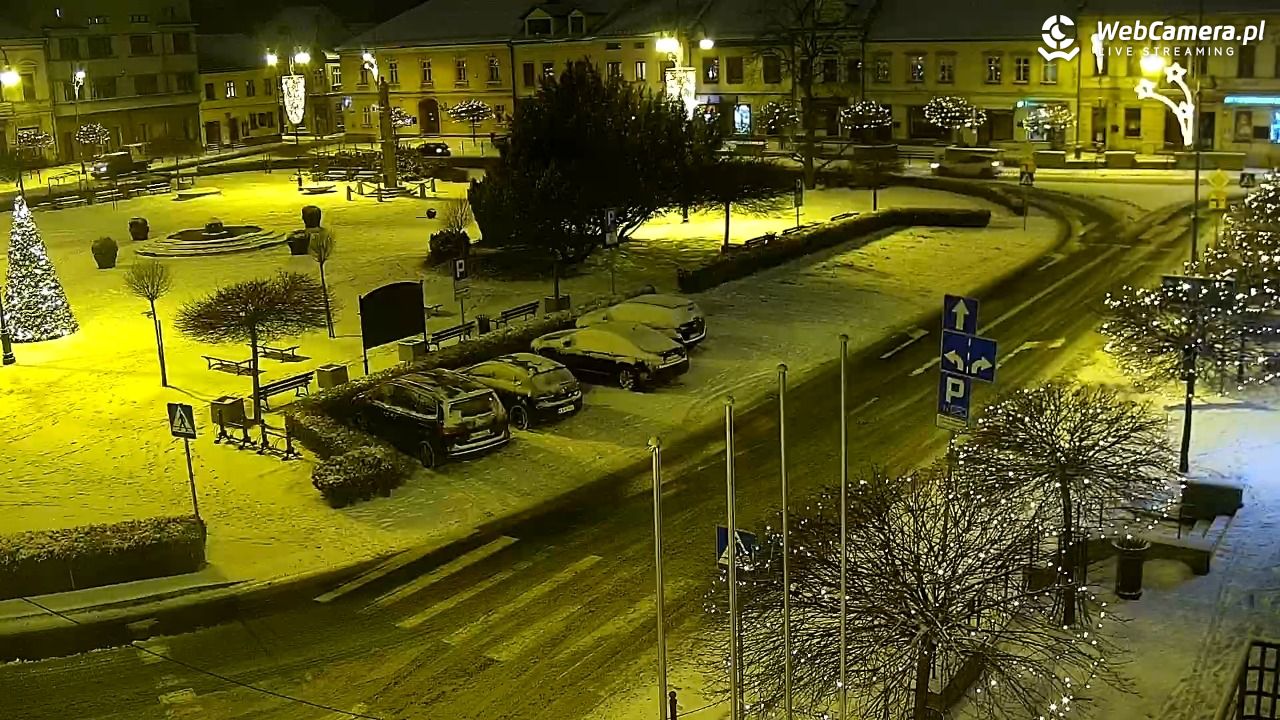 Kęty - widok na rynek - 11 styczeń 2026, 19:24