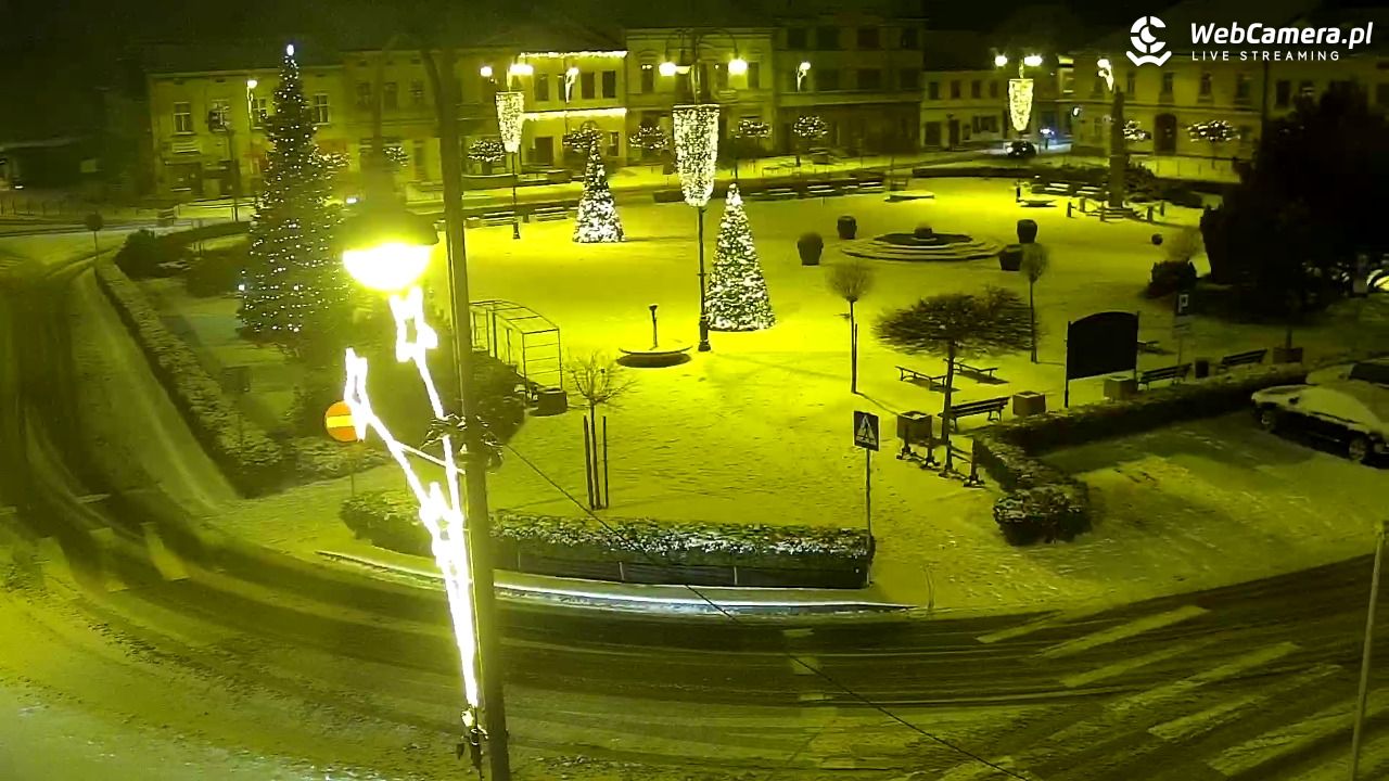Kęty - widok na rynek - 11 styczeń 2026, 23:04
