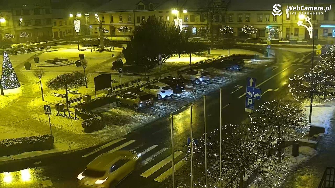 Kęty - widok na rynek - 13 styczeń 2026, 20:38