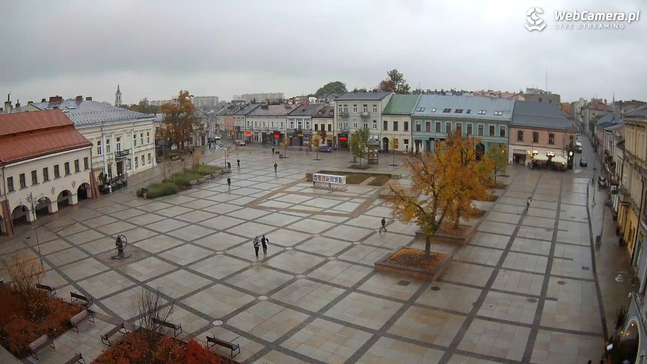 KIELCE - widok na rynek - 14 październik 2025, 16:24