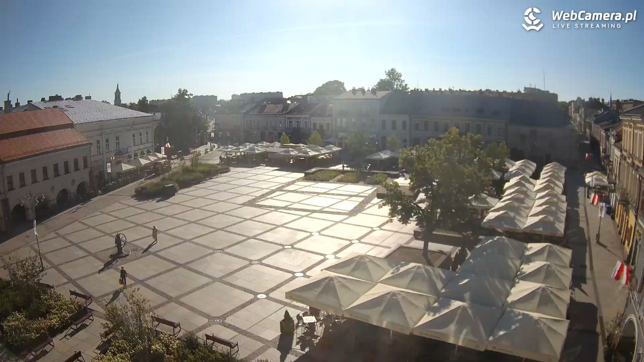 KIELCE - widok na rynek - 14 sierpień 2026, 08:15