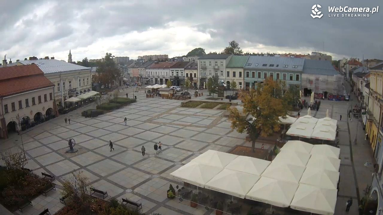 KIELCE - widok na rynek - 25 wresień 2026, 13:47