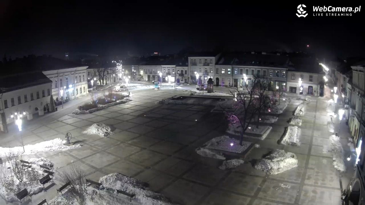 KIELCE - widok na rynek - 19 styczeń 2026, 02:16