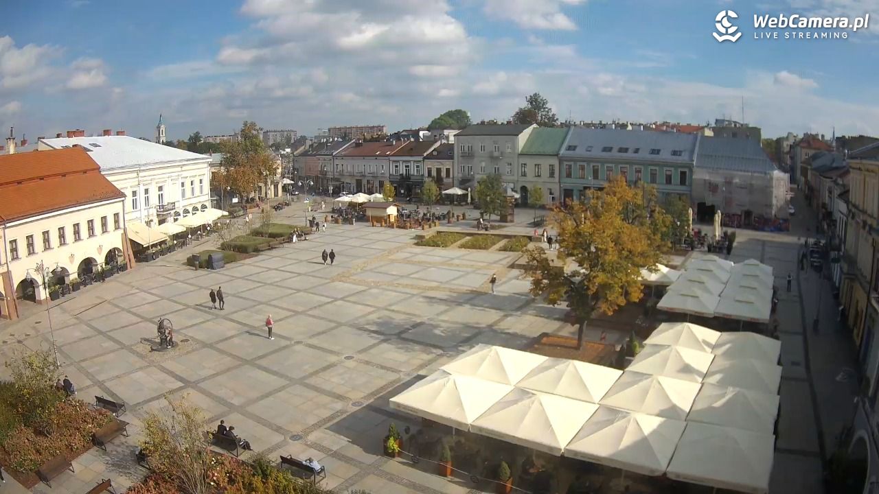 KIELCE - widok na rynek - 26 wresień 2026, 14:19