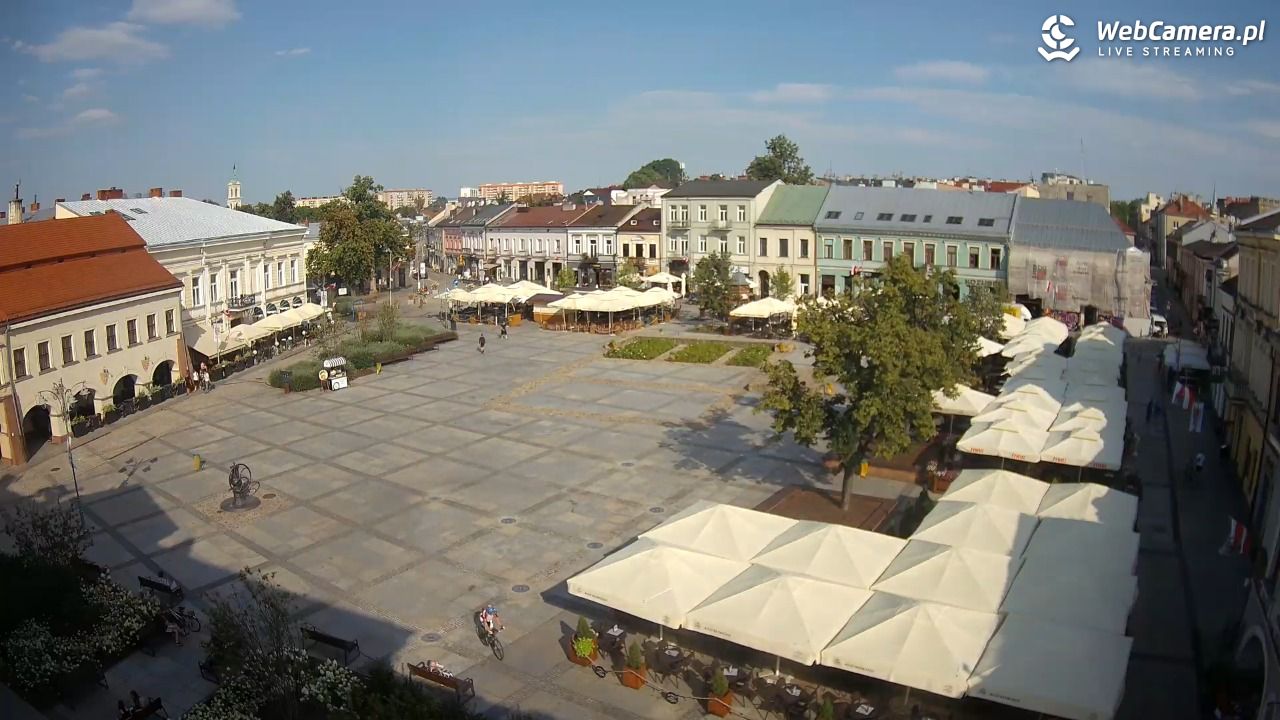 KIELCE - widok na rynek - 10 sierpień 2026, 16:51