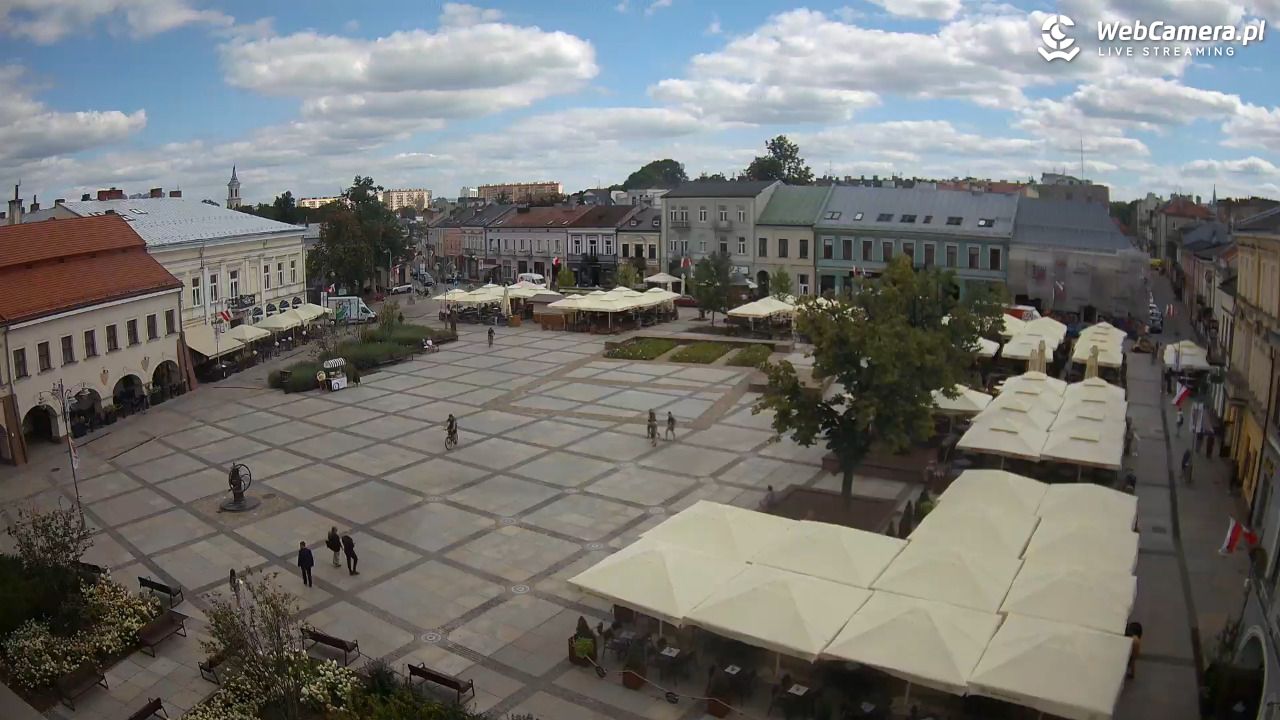 KIELCE - widok na rynek - 12 sierpień 2026, 12:53