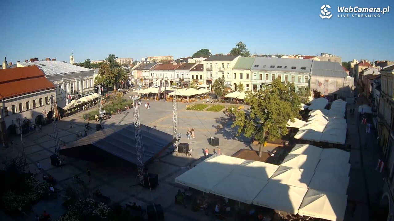 KIELCE - widok na rynek - 09 sierpień 2026, 17:58