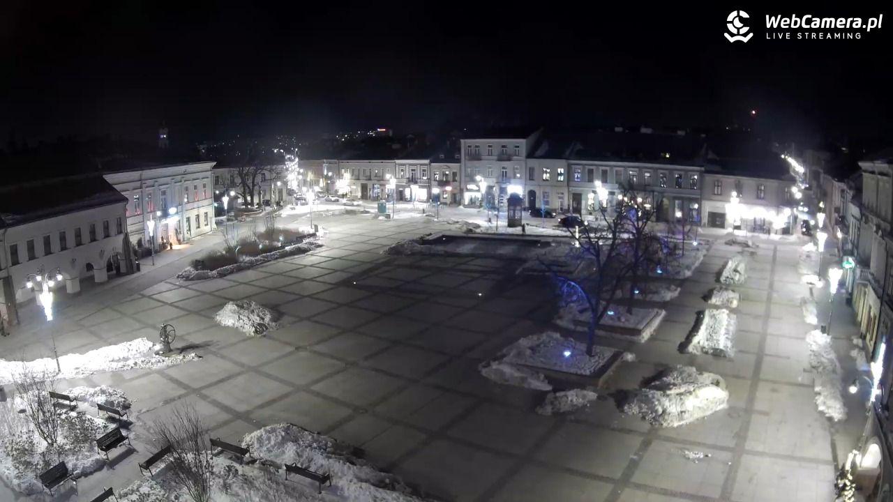 KIELCE - widok na rynek - 17 styczeń 2026, 22:58