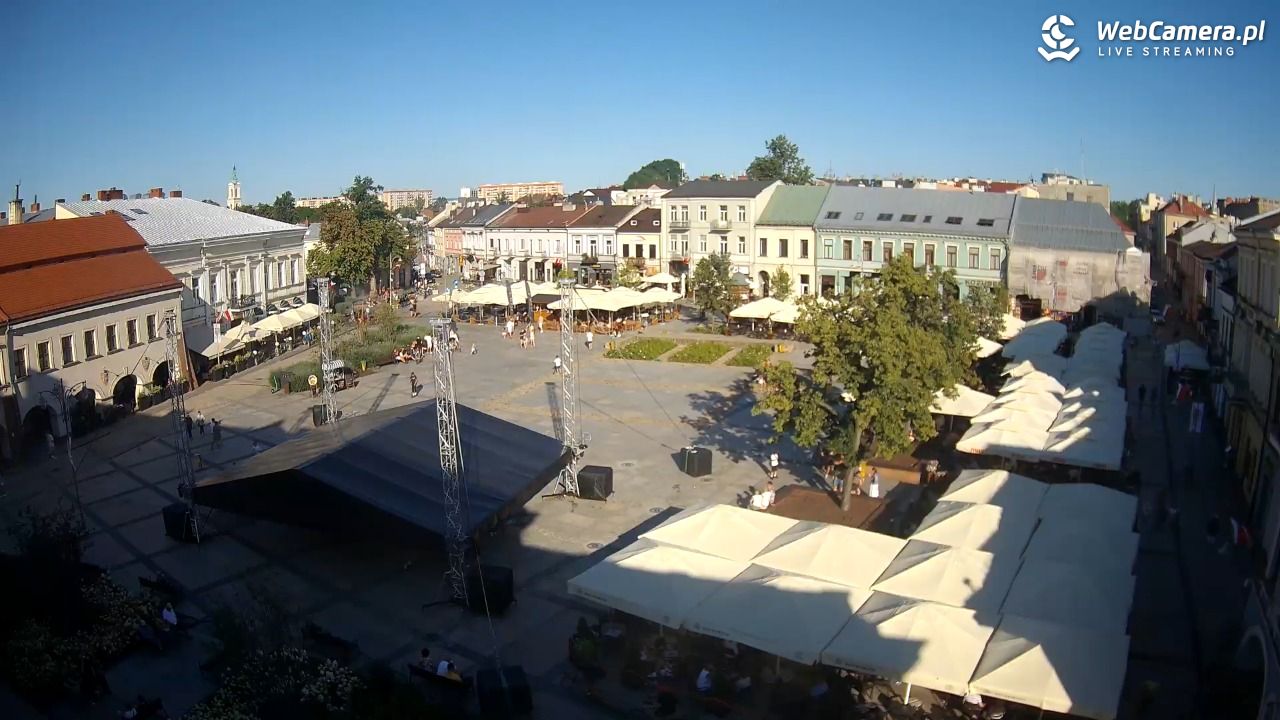 KIELCE - widok na rynek - 09 sierpień 2026, 17:43