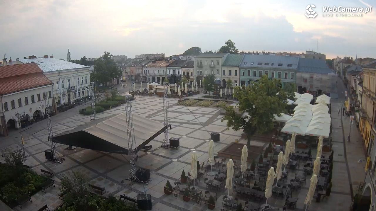 KIELCE - widok na rynek - 30 czerwiec 2026, 06:09