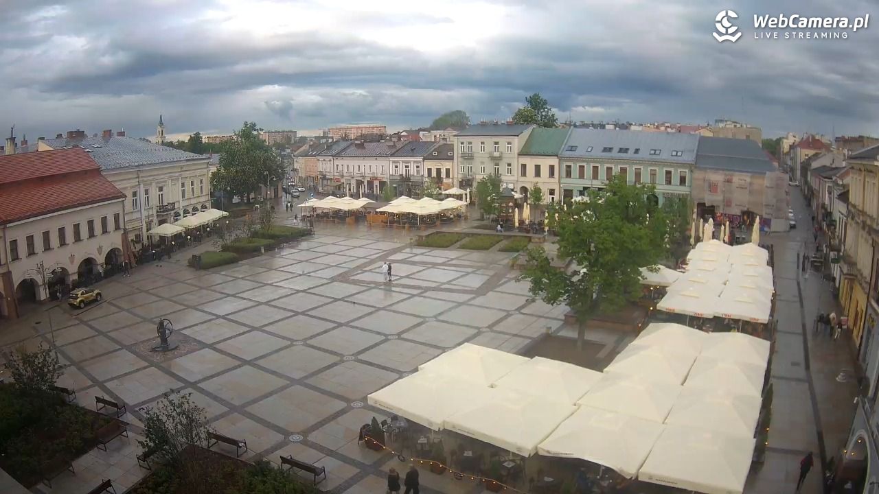 KIELCE - widok na rynek - 15 maj 2026, 18:55