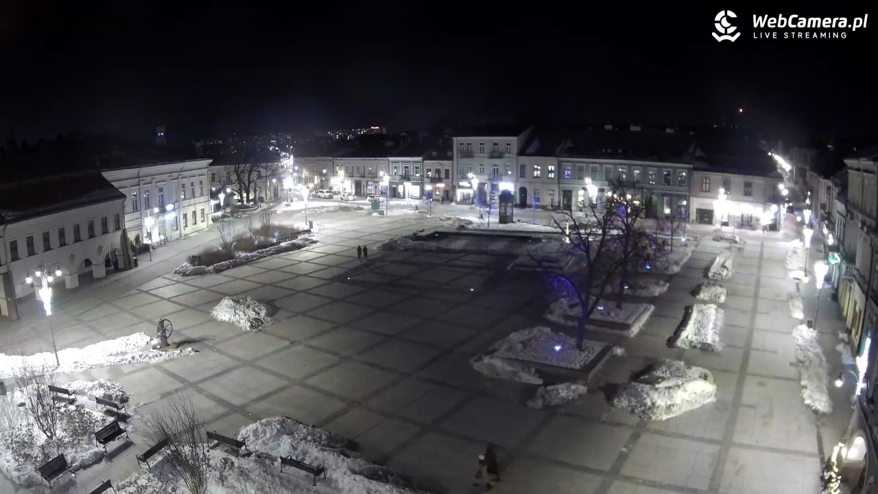 KIELCE - widok na rynek - 17 styczeń 2026, 19:39