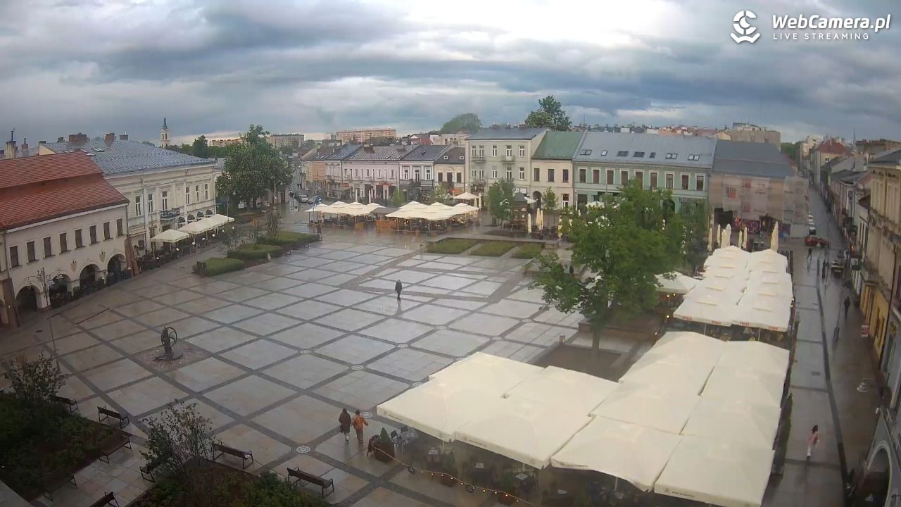 KIELCE - widok na rynek - 15 maj 2026, 18:53