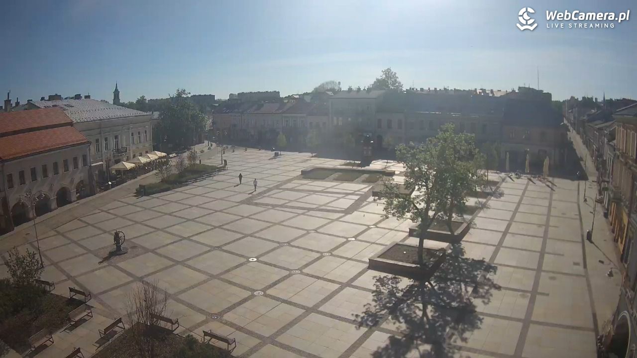 KIELCE - widok na rynek - 27 kwiecień 2025, 08:58