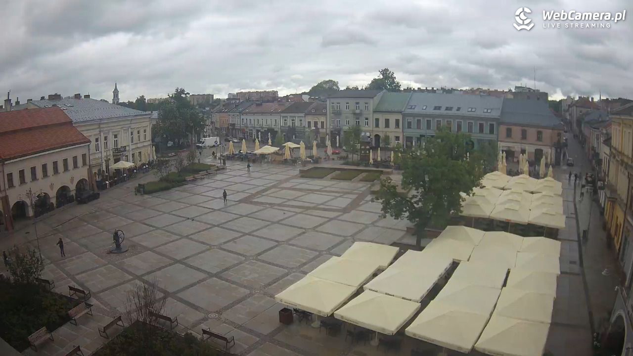 KIELCE - widok na rynek - 16 maj 2025, 14:06